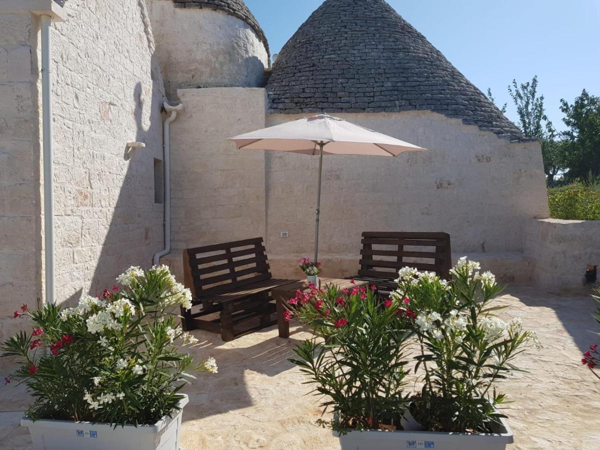 Trulli Stett Guest House Cisternino Bagian luar foto