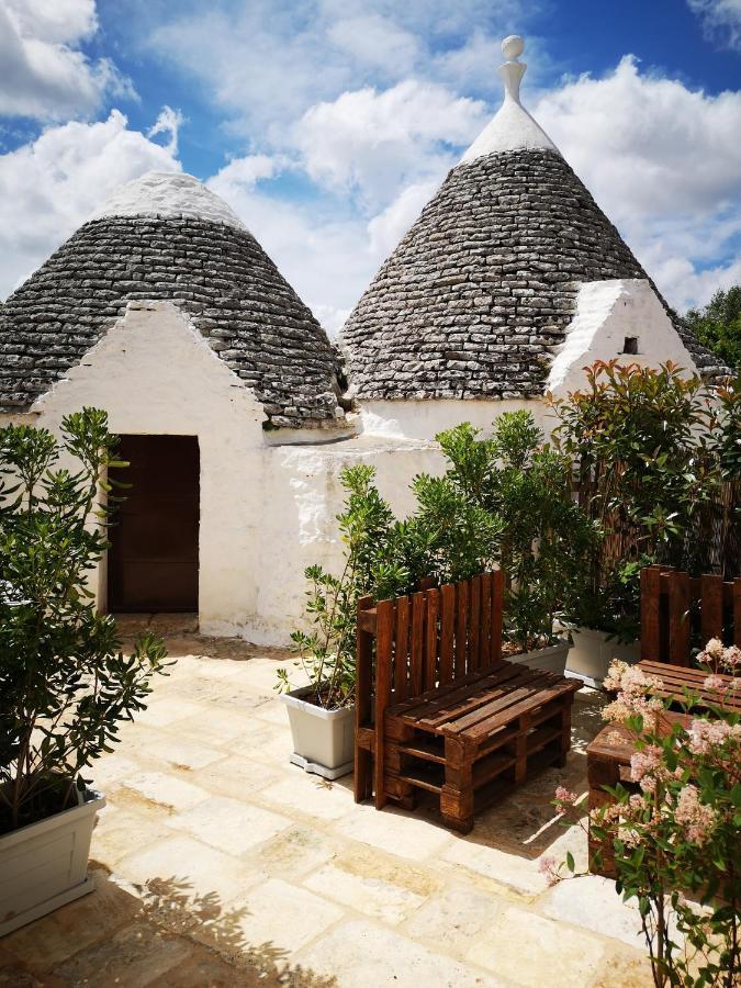Trulli Stett Guest House Cisternino Bagian luar foto